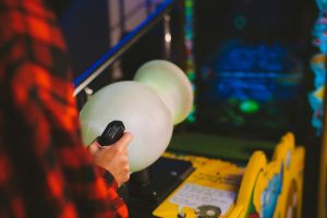 Boss bắn cá xuất hiện nổi bật với kích thước lớn và hiệu ứng sáng dưới đại dương